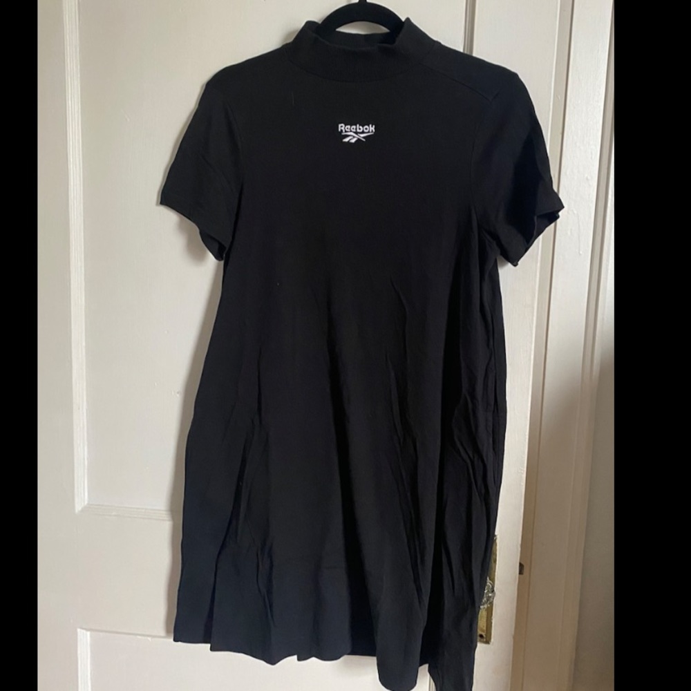 Reebok summer dress with pockets